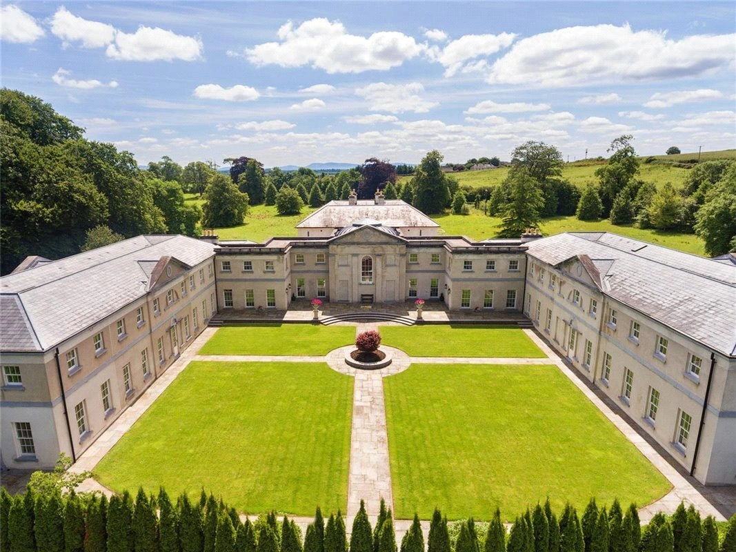 लिमरिक, आयरलैंड में आकर्षक 8+1 घर