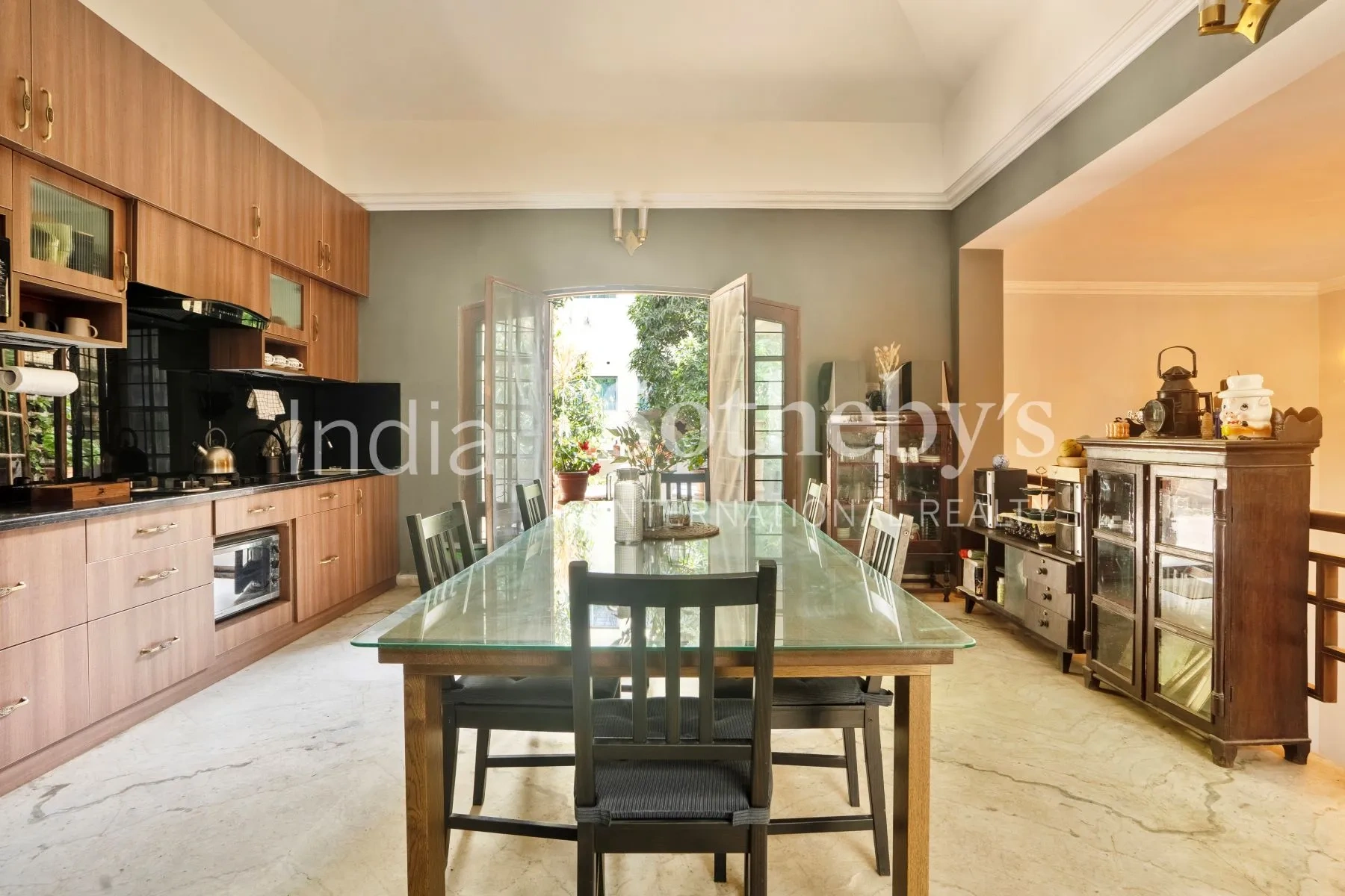 海得拉巴 650 m² 宽敞住宅