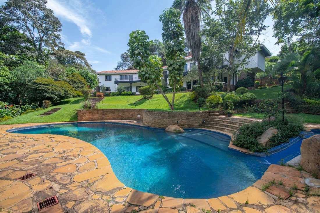 नैरोबी, केन्या में आरामदायक 5+1 घर