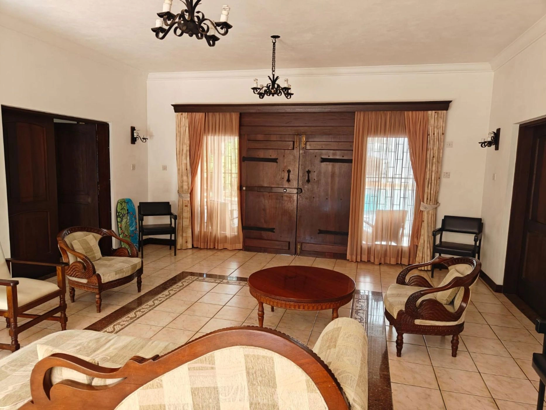 Spacious house 410 m2 in Mombasa, Kenya