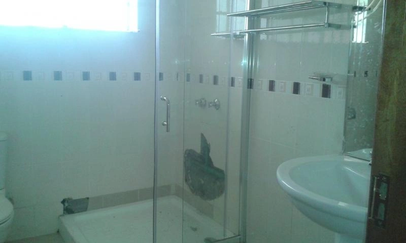 肯尼亚纳库鲁 — 宽敞住宅,建筑面积 180 m²