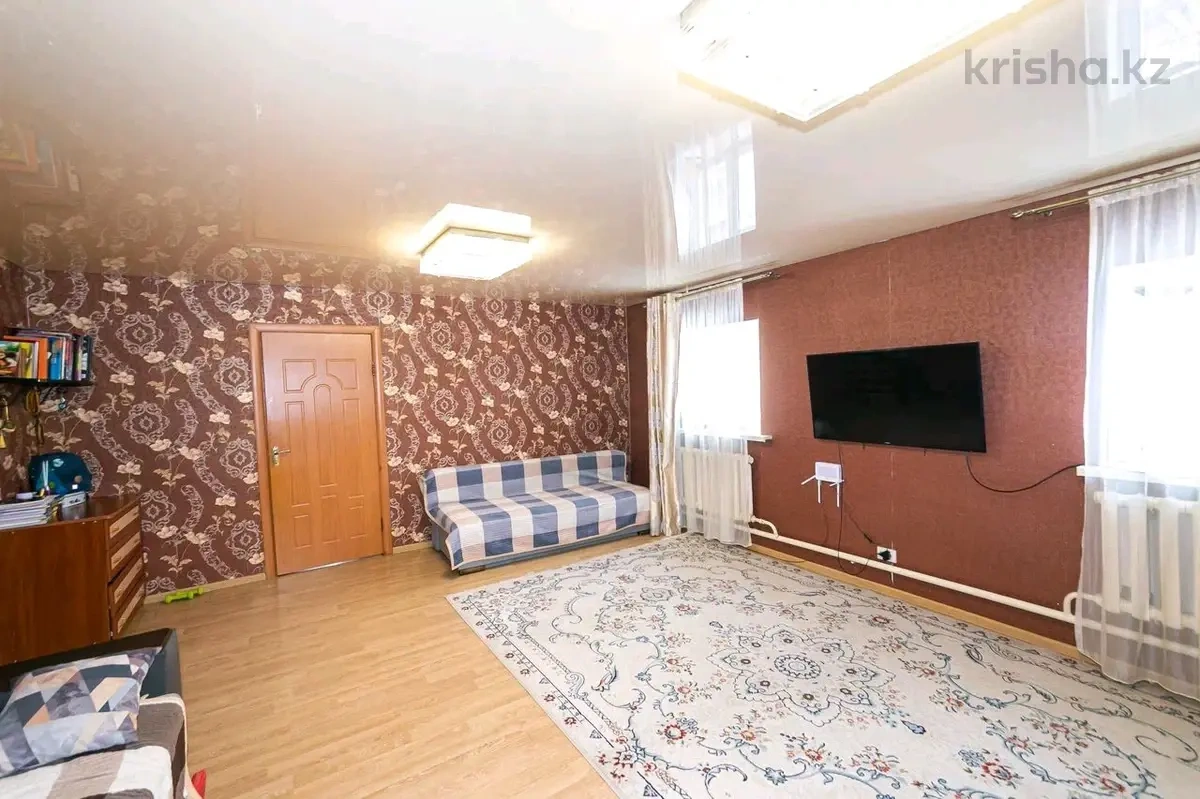 哈萨克斯坦阿斯塔纳 96 m2 带家具住宅