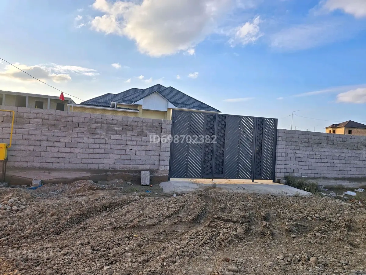 什姆肯特(哈萨克斯坦)全新住宅,247 m²