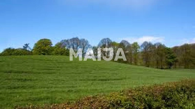 Plot of 1500 m2 for building houses up to 10 floors in Albania