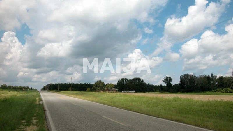 Plot 2000 m2 for real estate development in Albania
