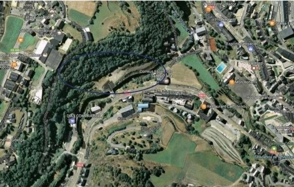 La Massana, Andorra'da apartman yapımı için 7417 m2'lik arsa