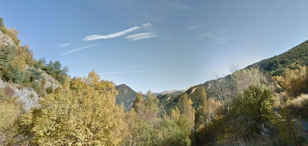 安道尔拉马萨纳山坡上的 4475 m² 地块