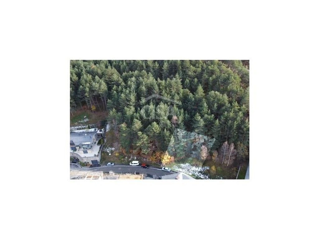 Grundstück 601 m² in ruhiger Lage in La Massana, Andorra