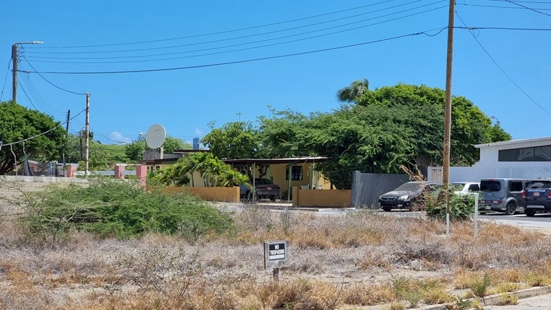 Land plot 522 m2 in Oranjestad, Aruba