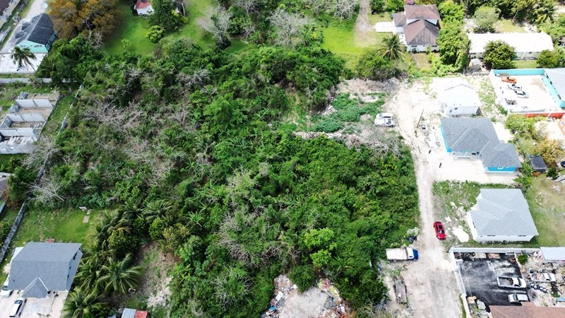 Land plot of 624 m2 in Nassau, Bahamas