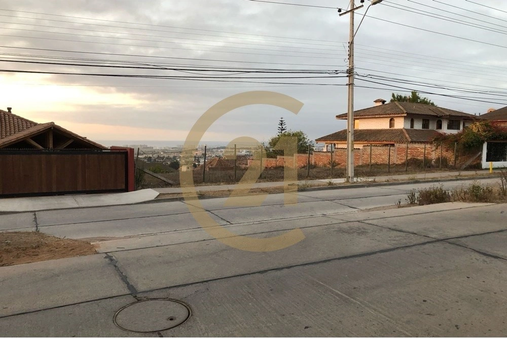 智利拉塞雷纳750 m2温馨地块