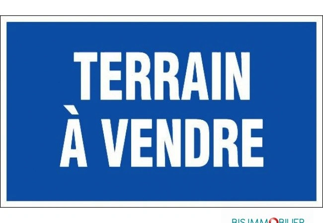 Land plot 1430 m² in Paris, France