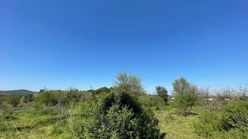Land plot 386 m² in Occitania, France