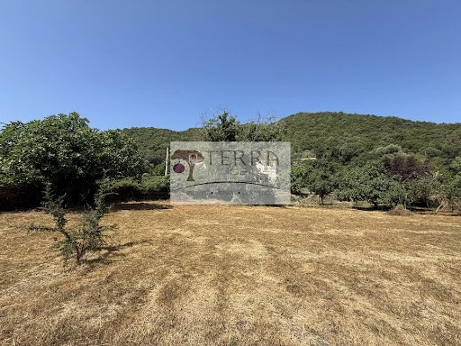 Land plot 1050 m² in Corsica, France
