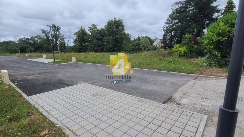 Land plot 548 m² in Pays de la Loire, France