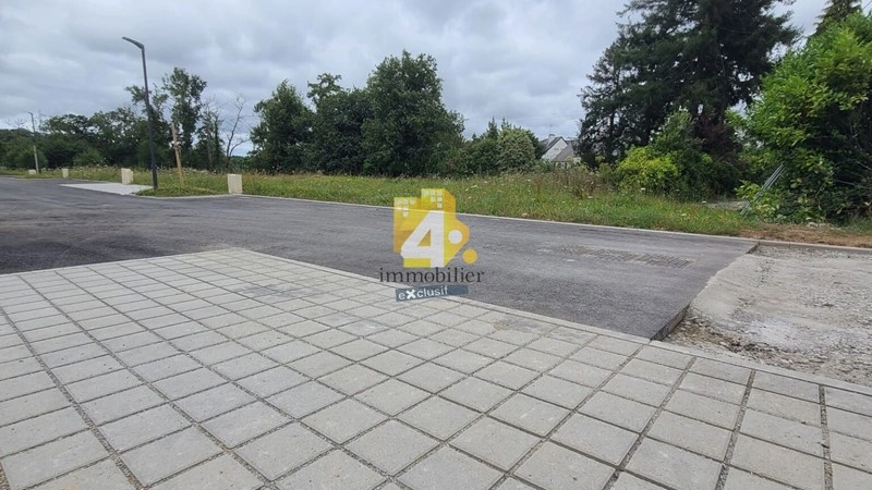 Land plot 548 m² in Pays de la Loire, France