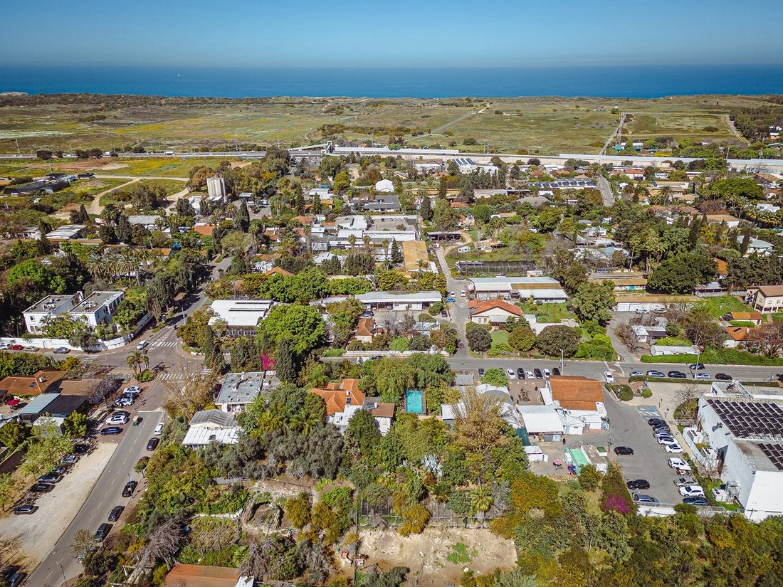 Unique plot 480 m2 in Rishpon, Israel