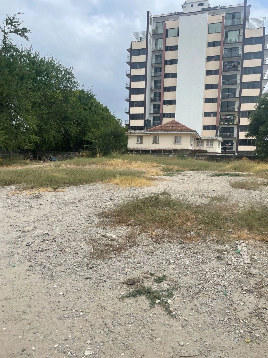 蒙巴萨 1200 m2 建筑用地