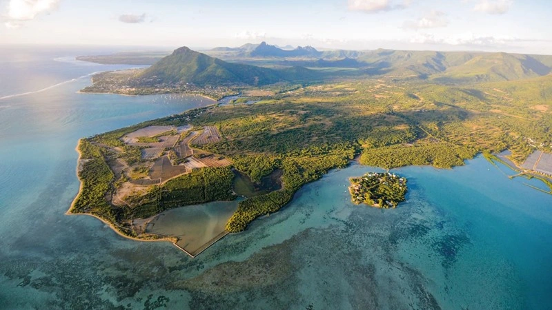 Terrain de 1712 m² à Grand Rivière Noire, Île Maurice