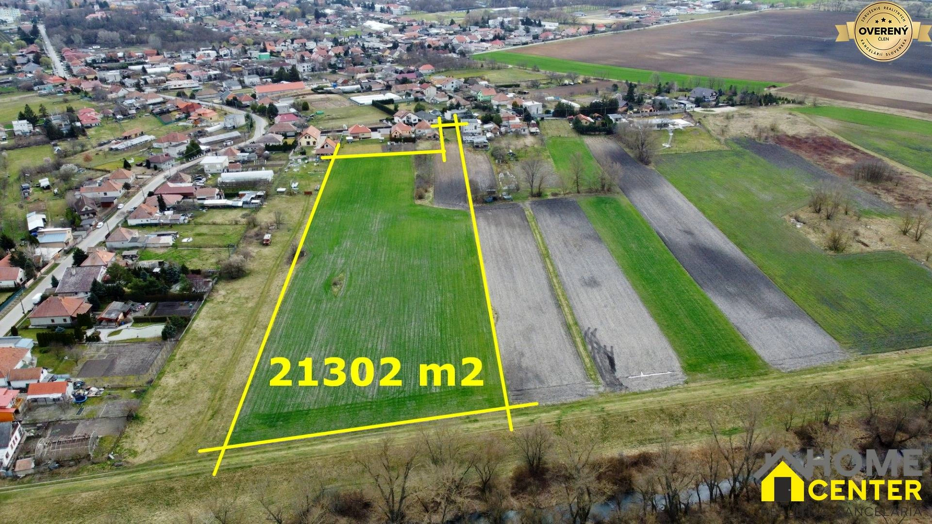 Parcela de 21,302 m² en Komarno, Eslovaquia