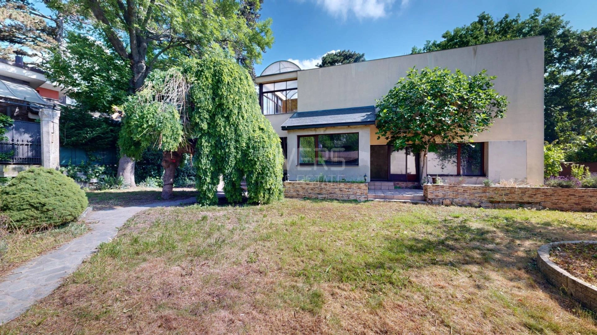 Land plot 983 m² in Bratislava, Slovakia