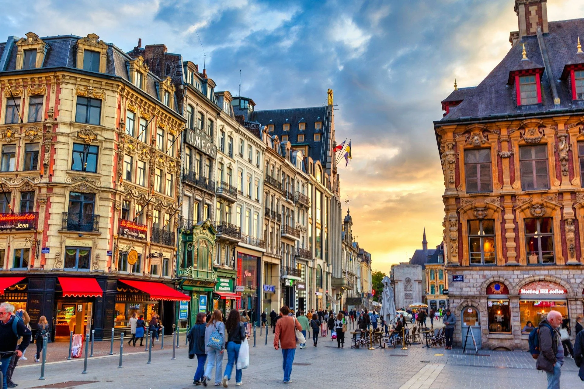 Low Fee Money Transfer Service to Lille, France | VelesClub Int.