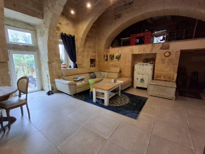 منزل بمساحة 302 م² في كورمي، مالطا