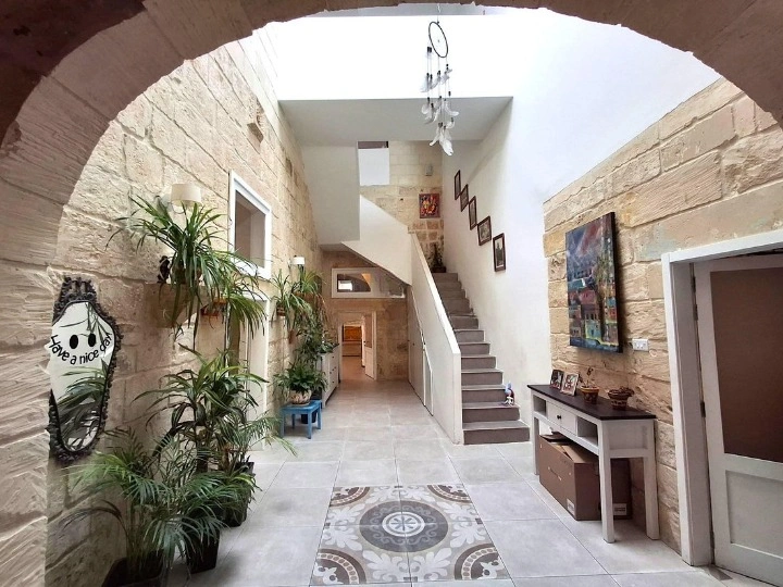 منزل بمساحة 302 م² في كورمي، مالطا