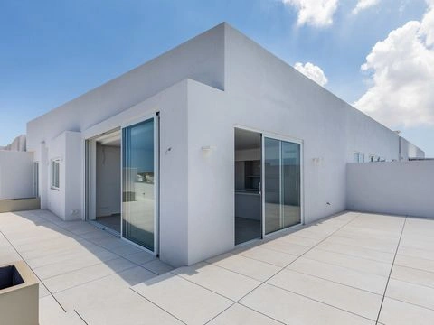 Refreshed penthouse 3+1 in Mosta, Malta