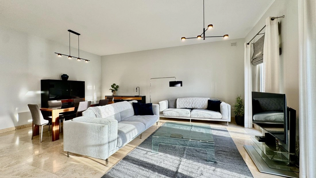 شقة مفروشة بمساحة 174 m² في سليما، مالطا