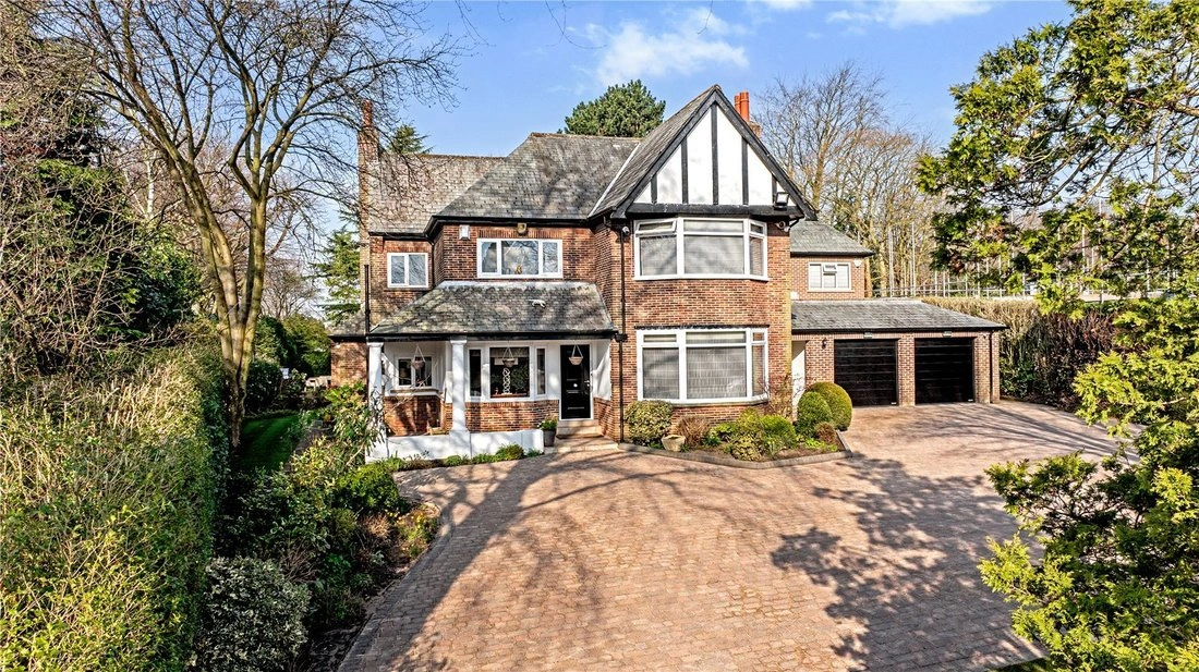 منزل مفروش بمساحة 505 م² مع حديقة واسعة في ليدز، المملكة المتحدة