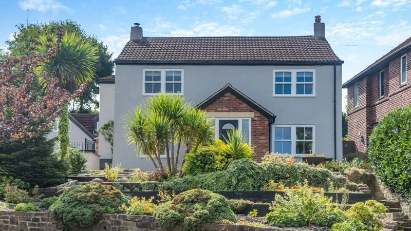 在英国谢菲尔德郊区的400平方米家庭住宅