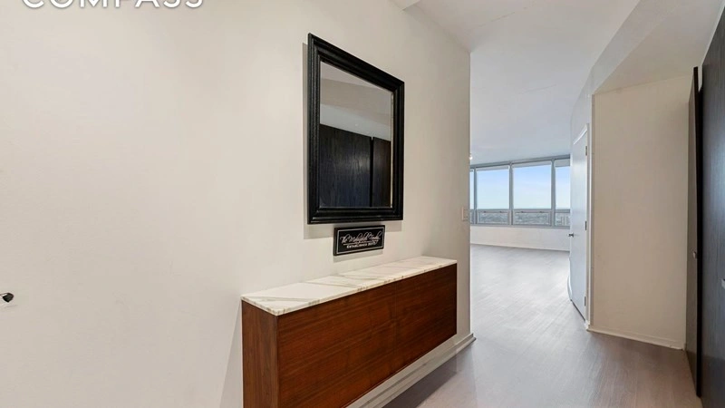 آپارتمان جادار 110 مترمربع در شیکاگو، ایالات متحده