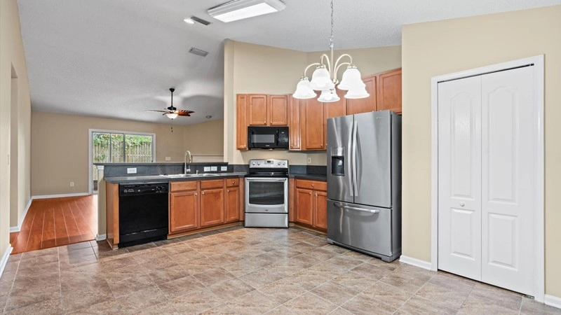 منزل مشرق مكوّن من 4 غرف نوم في جاكسونفيل، الولايات المتحدة