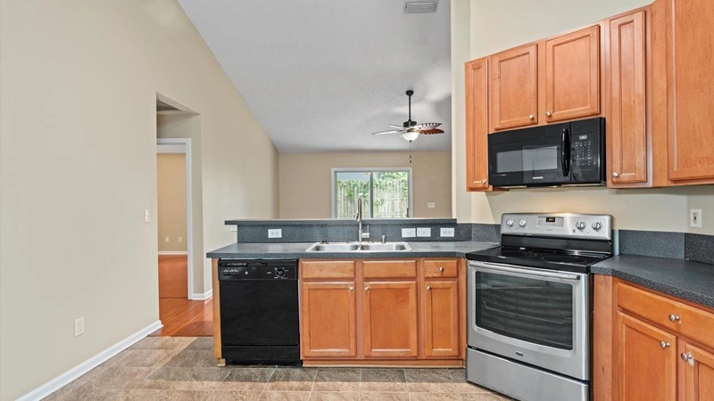 منزل مشرق مكوّن من 4 غرف نوم في جاكسونفيل، الولايات المتحدة