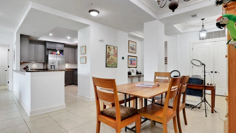 美国杰克逊维尔 225 平方米宽敞公寓