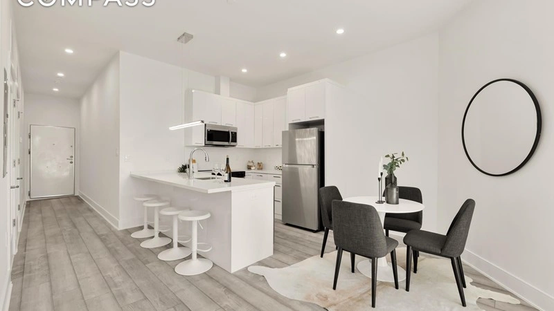 वॉशिंगटन, USA में शांत 4-बेडरूम अपार्टमेंट