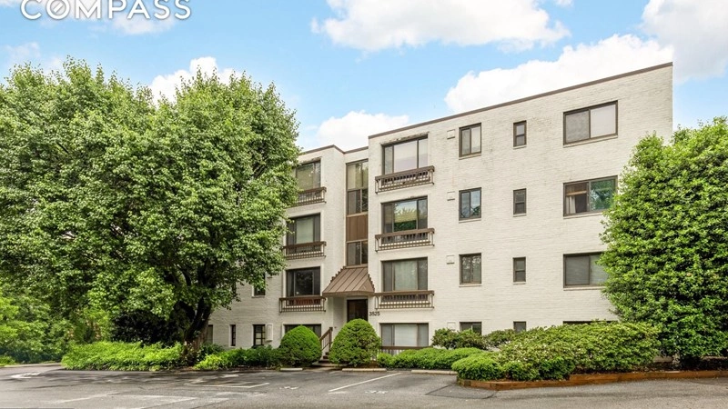 वॉशिंगटन, यूएसए में आरामदायक 4-बेडरूम अपार्टमेंट