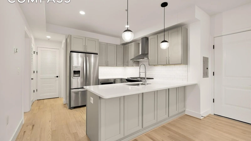 वॉशिंगटन, USA में आकर्षक 4-बेडरूम अपार्टमेंट