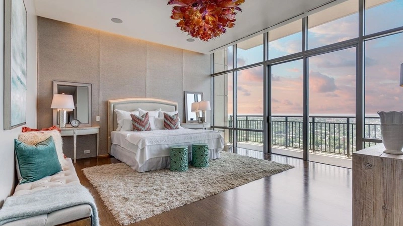 San Antonio, USA में प्रतिष्ठित 3‑बेडरूम अपार्टमेंट