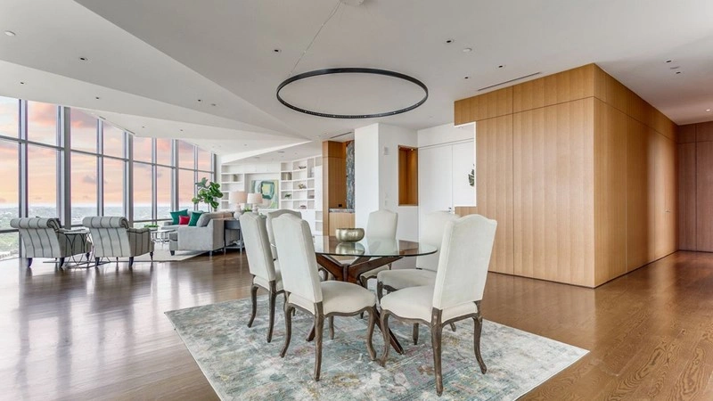 San Antonio, USA में प्रतिष्ठित 3‑बेडरूम अपार्टमेंट