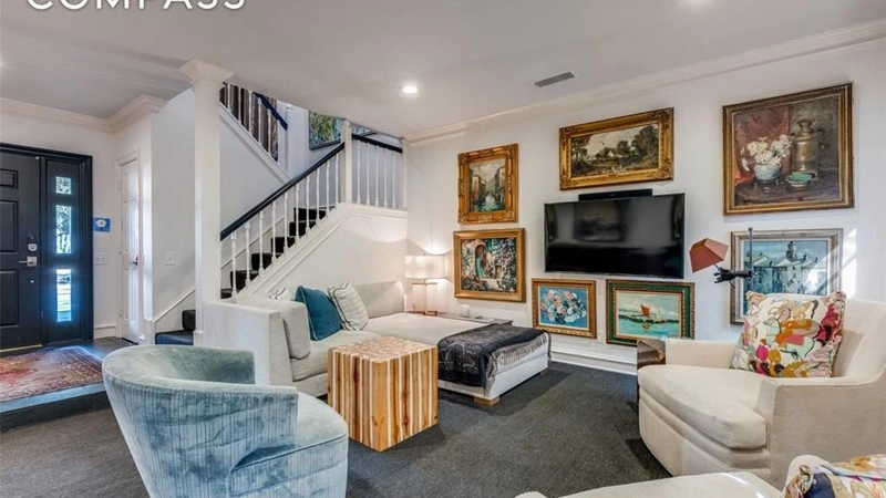 डैलस, यूएसए में विशाल 4-बेडरूम अपार्टमेंट