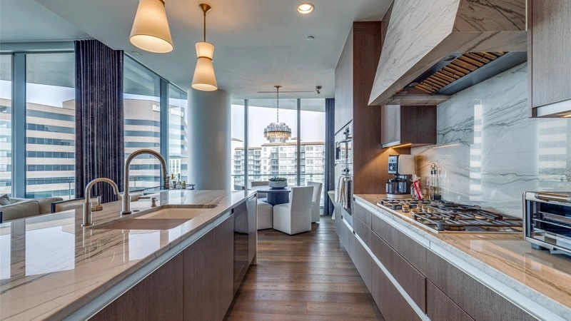 شقة فسيحة مكونة من 5 غرف نوم في دالاس، الولايات المتحدة