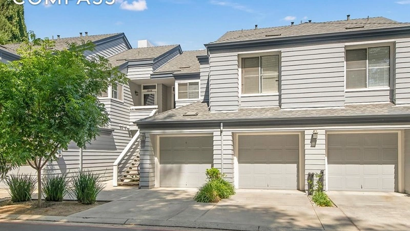 San Jose, USA में रोशन 2‑बेडरूम अपार्टमेंट