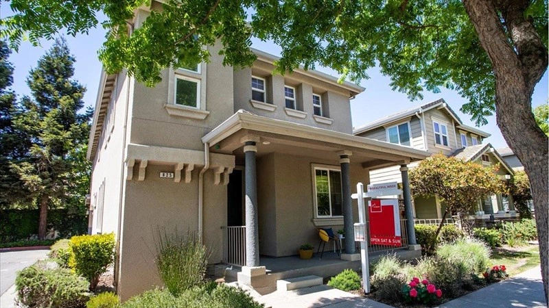 San Jose, USA में 209 m2 का विशाल घर