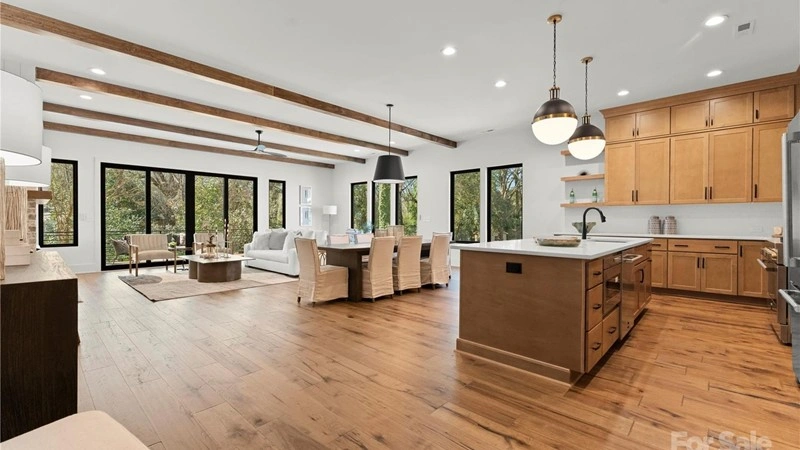 Charlotte, USA में विशाल 3-बेडरूम अपार्टमेंट