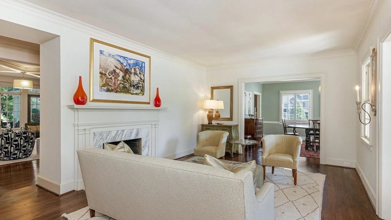 夏洛特宽敞的6卧室住宅(美国)