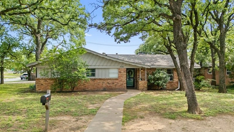 منزل عصري مكون من 4 غرف نوم في فورت وورث، الولايات المتحدة