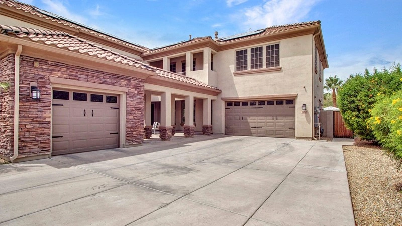 منزل حديث مكوَّن من 5 غرف نوم في فينيكس، الولايات المتحدة