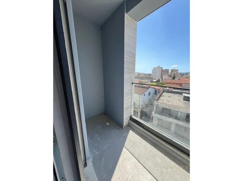 Helle 107 m²-Wohnung in Tirana, Albanien